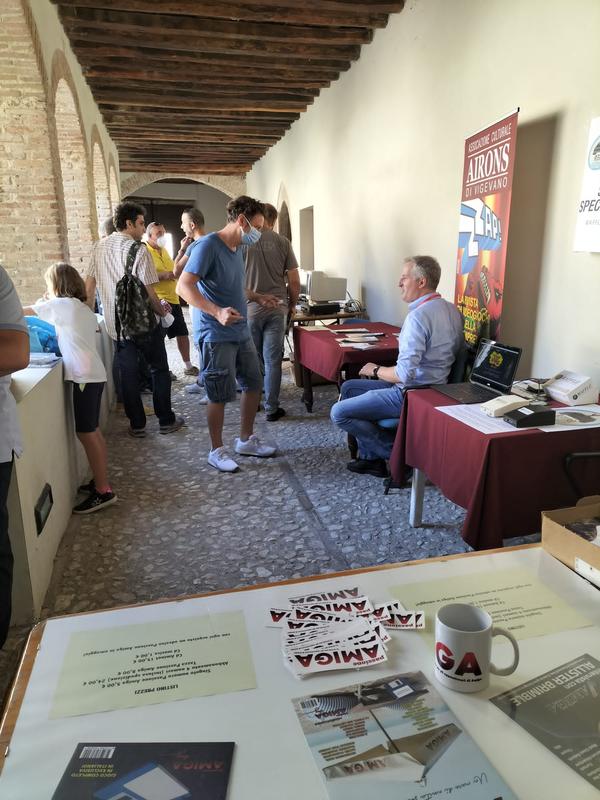 Il chiostro durante la manifestazione